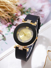 Load image into Gallery viewer, Minimalist Diamond Design Silica Gel Strap Quartz Watch
